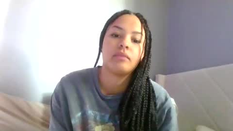 t_princess_t online show from 11/11/25, 05:24