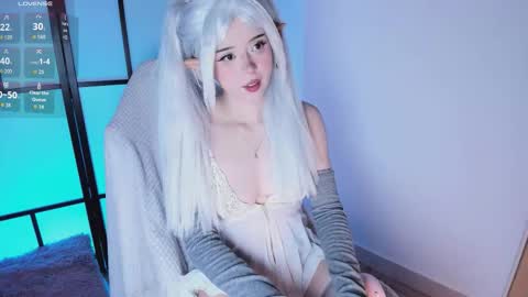 Snapshot of ta_miau chatting on 11/13/25, 10:30 Nice to meet you I am Mia3 online show from 11/13/25, 10:30