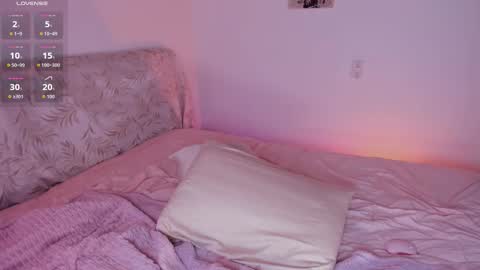 Snapshot of ta_miau chatting on 12/16/25, 07:41 Nice to meet you I am Mia3 online show from 12/16/25, 07:41