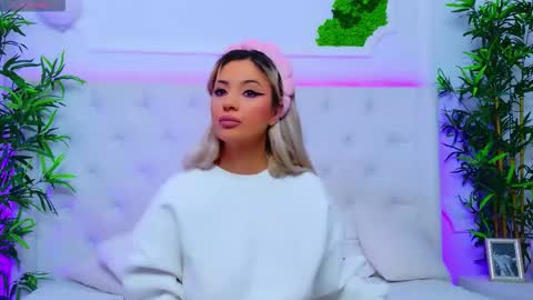 Arianna online show from 10/01/25, 12:33