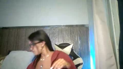 Snapshot of tachi1713 chatting on 05/01/26, 09:03 yameil online show from 05/01/26, 09:03