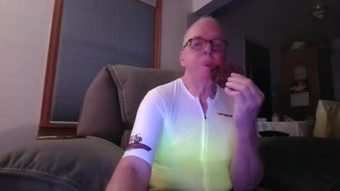 tacrunner66_ online show from 10/26/25, 02:50