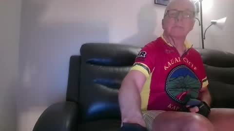 tacrunner66_ online show from 10/30/25, 02:07