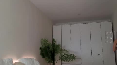 Mary online show from 02/17/25, 12:48