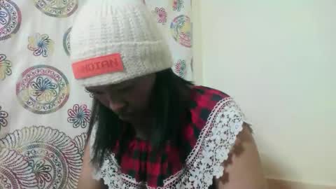 Snapshot of tahiniah chatting on 03/17/26, 07:39 tahiniah online show from 03/17/26, 07:39