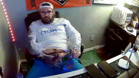 TaintNuzzler online show from 10/05/25, 08:12