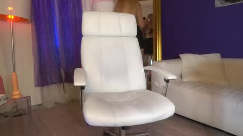 Margo online show from 02/24/25, 04:47