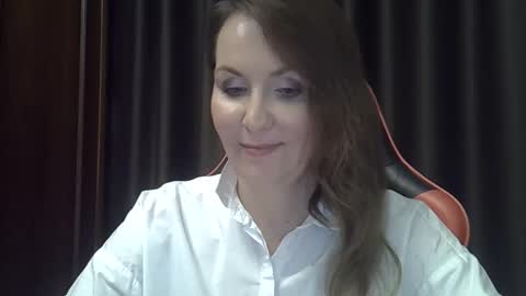 taisialucky77 online show from 10/13/25, 02:50