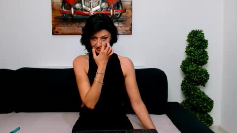 Snapshot of taissa1 chatting on 09/29/25, 09:30 Taissa1 online show from 09/29/25, 09:30