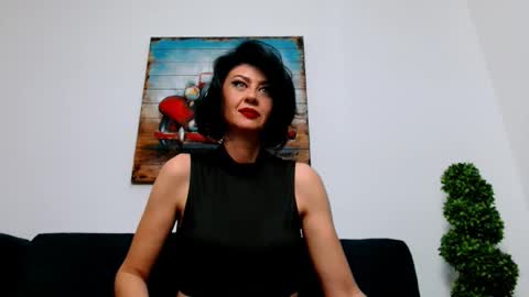 Snapshot of taissa1 chatting on 10/25/25, 06:57 Taissa1 online show from 10/25/25, 06:57