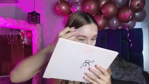 Taissa online show from 11/09/25, 11:41