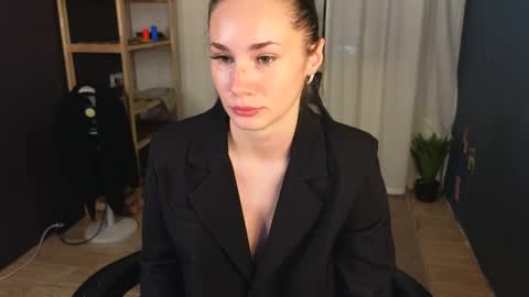 Lizzy online show from 04/29/26, 05:22