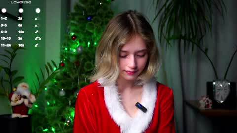 Mia online show from 12/25/24, 01:42