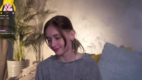 Mia online show from 05/02/26, 06:07