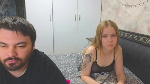 Snapshot of taiti_fox_cub chatting on 06/23/26, 04:27 taiti_fox_cub online show from 06/23/26, 04:27