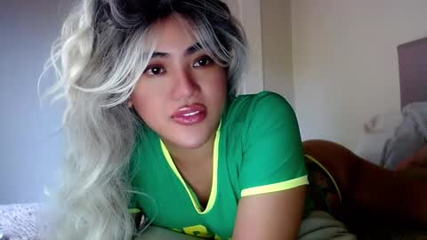 Snapshot of takemeinheaven1 chatting on 12/06/24, 07:21 Lena online show from 12/06/24, 07:21