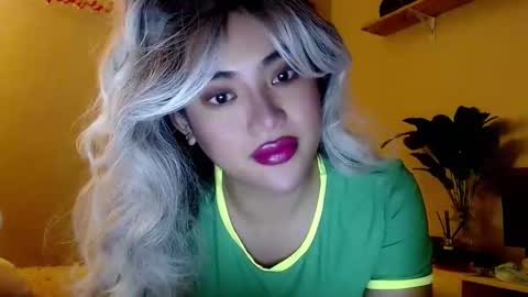 Snapshot of takemeinheaven1 chatting on 12/27/24, 10:01 Lena online show from 12/27/24, 10:01