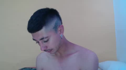 Snapshot of talhi_ chatting on 11/19/25, 07:19 talhi_ online show from 11/19/25, 07:19