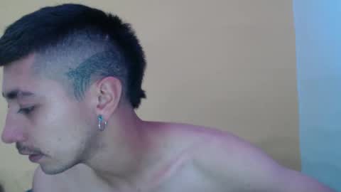 Snapshot of talhi_ chatting on 11/22/25, 02:32 talhi_ online show from 11/22/25, 02:32