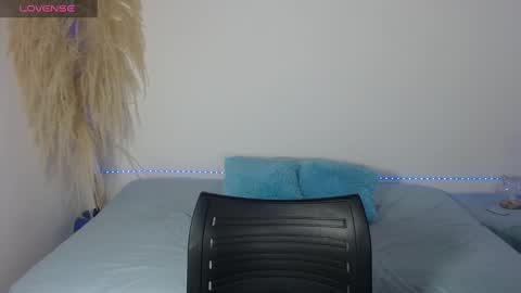 T A L I A online show from 10/16/25, 01:23