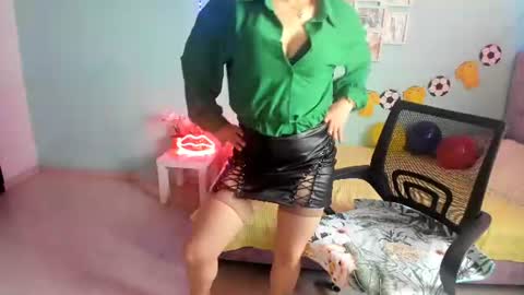 Talia  mia online show from 06/18/26, 12:42