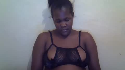Snapshot of taliah254 chatting on 02/13/25, 12:32 taliah254 online show from 02/13/25, 12:32