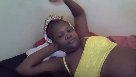 Snapshot of taliah254 chatting on 02/19/25, 04:12 taliah254 online show from 02/19/25, 04:12