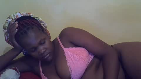 Snapshot of taliah254 chatting on 02/21/25, 06:59 taliah254 online show from 02/21/25, 06:59