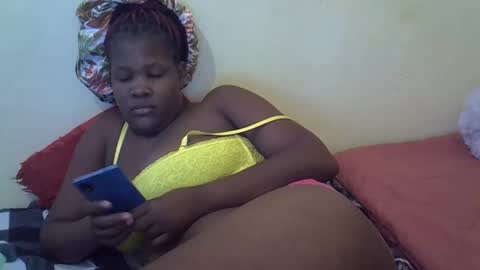 Snapshot of taliah254 chatting on 02/26/25, 07:09 taliah254 online show from 02/26/25, 07:09