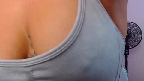taliana36 online show from 02/04/25, 12:55