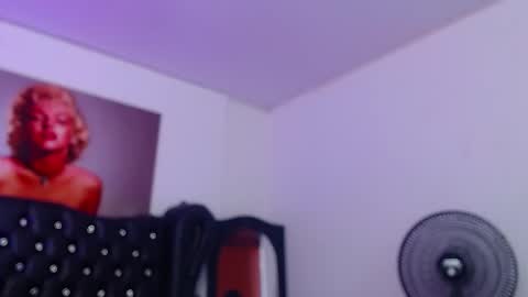 taliana36 online show from 02/12/25, 01:59