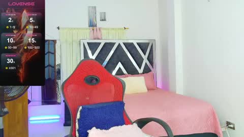 taliana  modelo independiente online show from 06/07/26, 03:43