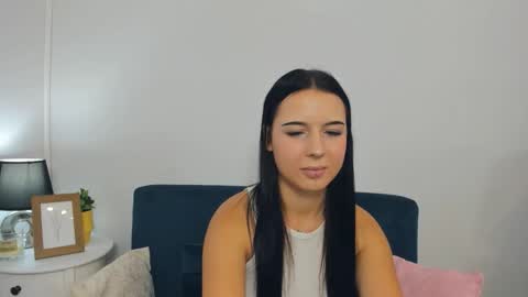 taliasensitive online show from 09/15/25, 03:23