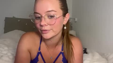 Talia online show from 09/28/25, 06:57