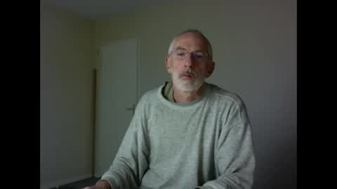 Snapshot of taliesin4321 chatting on 10/16/25, 06:42 Jack Pierrot online show from 10/16/25, 06:42