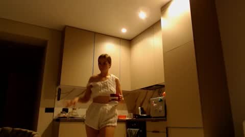  Kira  online show from 12/13/24, 06:21