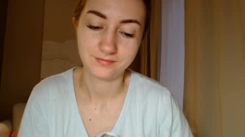  Kira  online show from 12/17/24, 06:35
