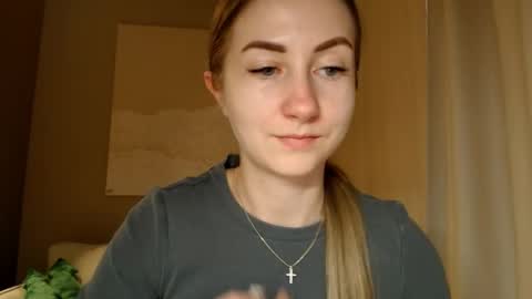 Kira  online show from 01/02/25, 12:24