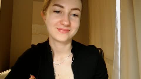 Kira  online show from 01/06/25, 12:24
