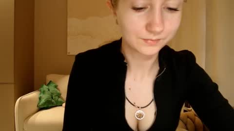  Kira  online show from 01/10/25, 09:23