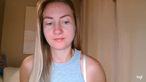  Kira  online show from 09/19/25, 05:53