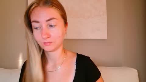  Kira  online show from 10/20/25, 06:03