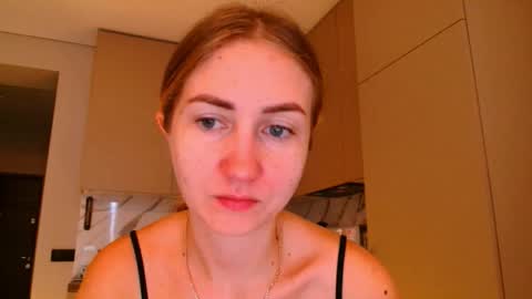  Kira  online show from 11/24/25, 08:14