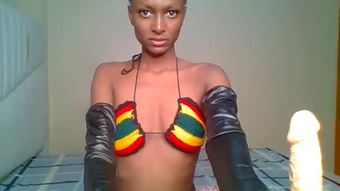 Snapshot of talisha_smiley chatting on 02/12/26, 01:44 talisha smiles online show from 02/12/26, 01:44