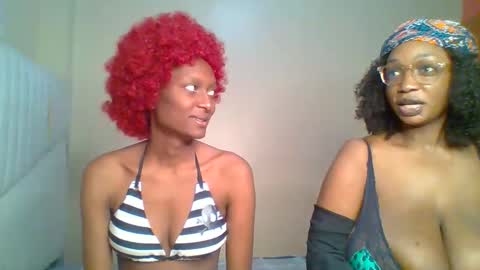 Snapshot of talisha_smiley chatting on 02/21/26, 04:02 talisha smiles online show from 02/21/26, 04:02
