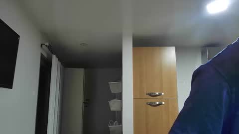 Snapshot of talktome4 chatting on 12/15/25, 03:00 talktome4 online show from 12/15/25, 03:00