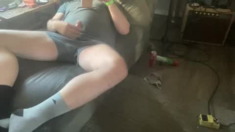 tall_dad_bod online show from 11/01/25, 08:55