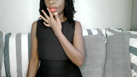 Snapshot of tallhornybear chatting on 06/19/26, 12:09 KIMBERLY online show from 06/19/26, 12:09