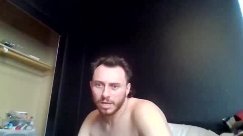 tallhungcloudyy online show from 06/03/26, 02:33