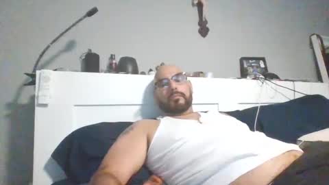 Snapshot of talllatino310 chatting on 10/12/25, 11:26 talllatino310 online show from 10/12/25, 11:26